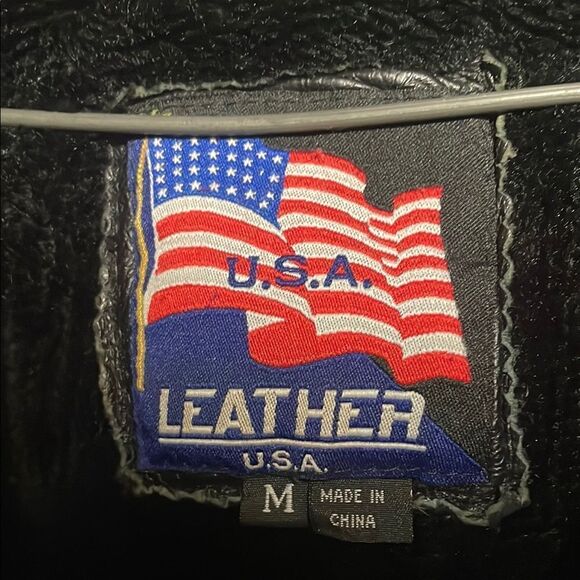 Glossy Black leather Jacket with Structured Shoulders - Picture 2 of 7